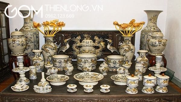 Gốm Thiên Long là đơn vị uy tín hàng đầu về cung cấp sản phẩm đồ thờ cúng Bát Tràng